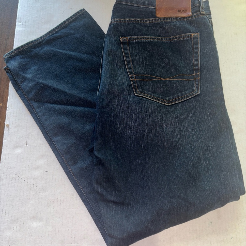 HUGO BOSS Men's Dark Blue Jeans 36/30
